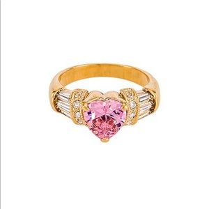 Vanessa Mooney - the lavish ring